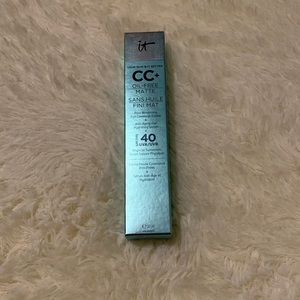 IT cosmetics Matte CC+ cream with spf 40